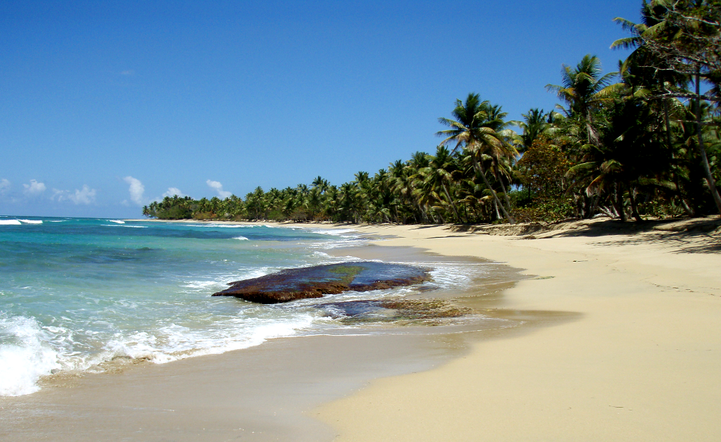Playa Esmeralda, Miches